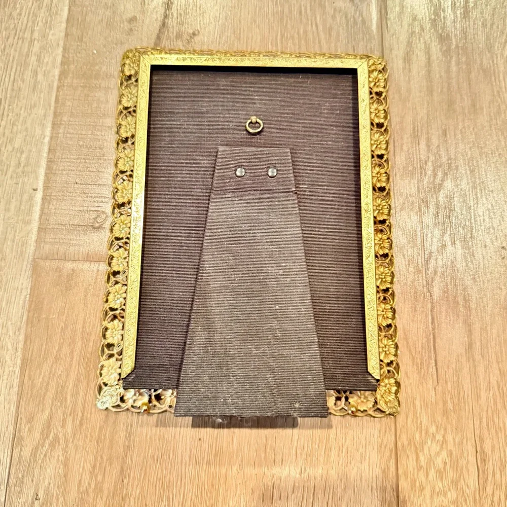 VTG MCM Ornate Filigree Gold Tone Metal Brass Picture Photo Frame‎ 4” X 6”
